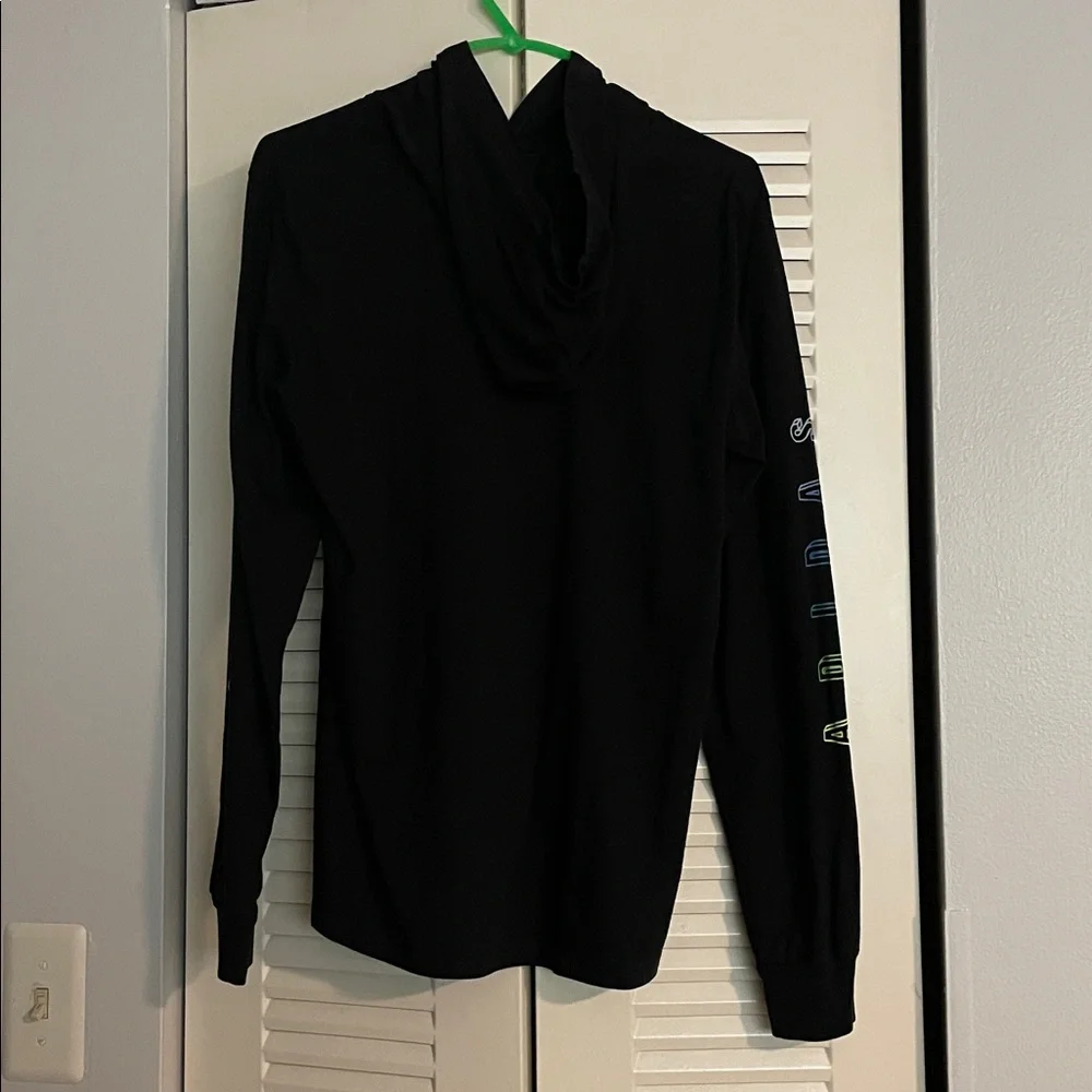Boys Adidas Black Hoodie T-shirt with Vibrant Logo size XL - Picture 2 of 5